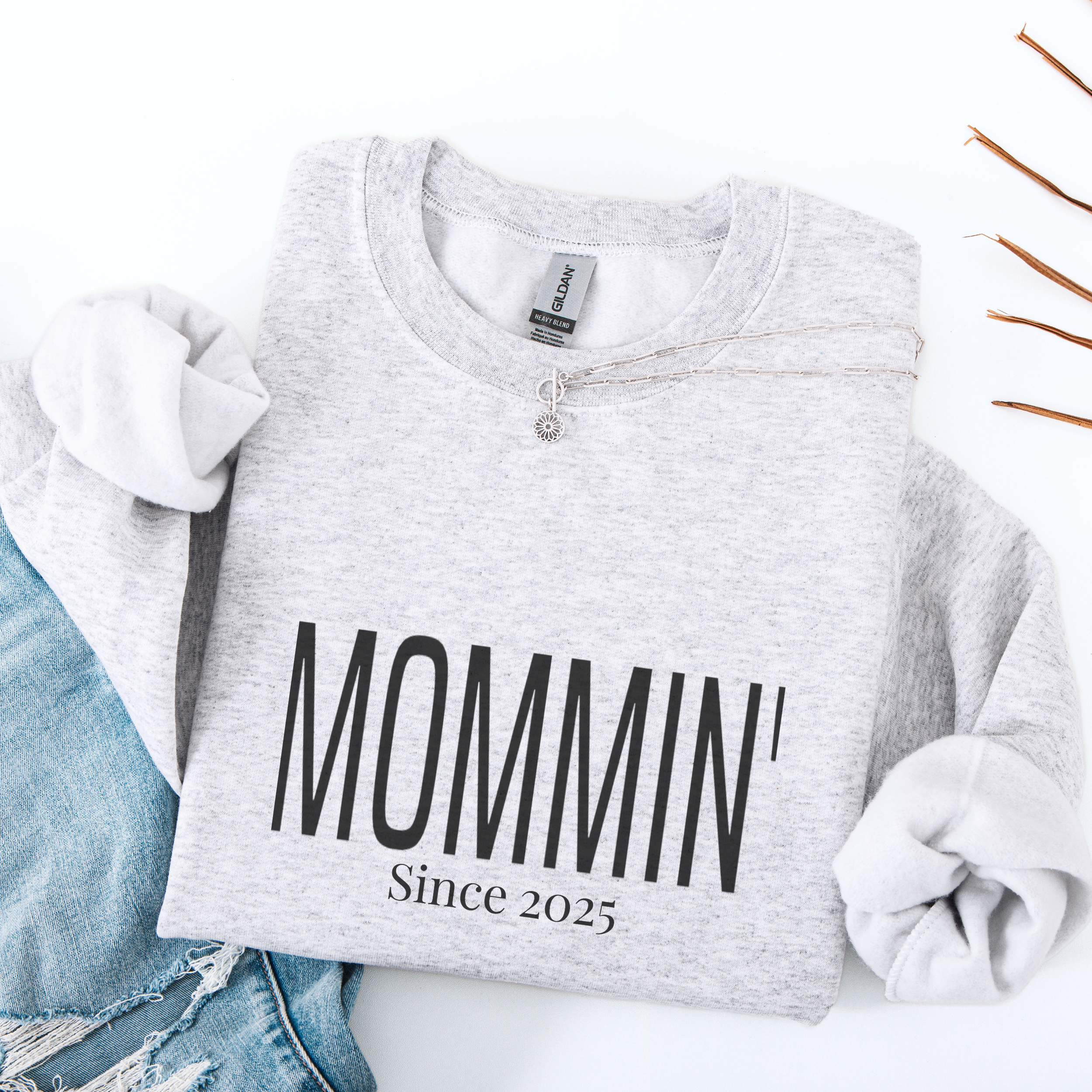 Personalized MOMMIN' Sweatshirt