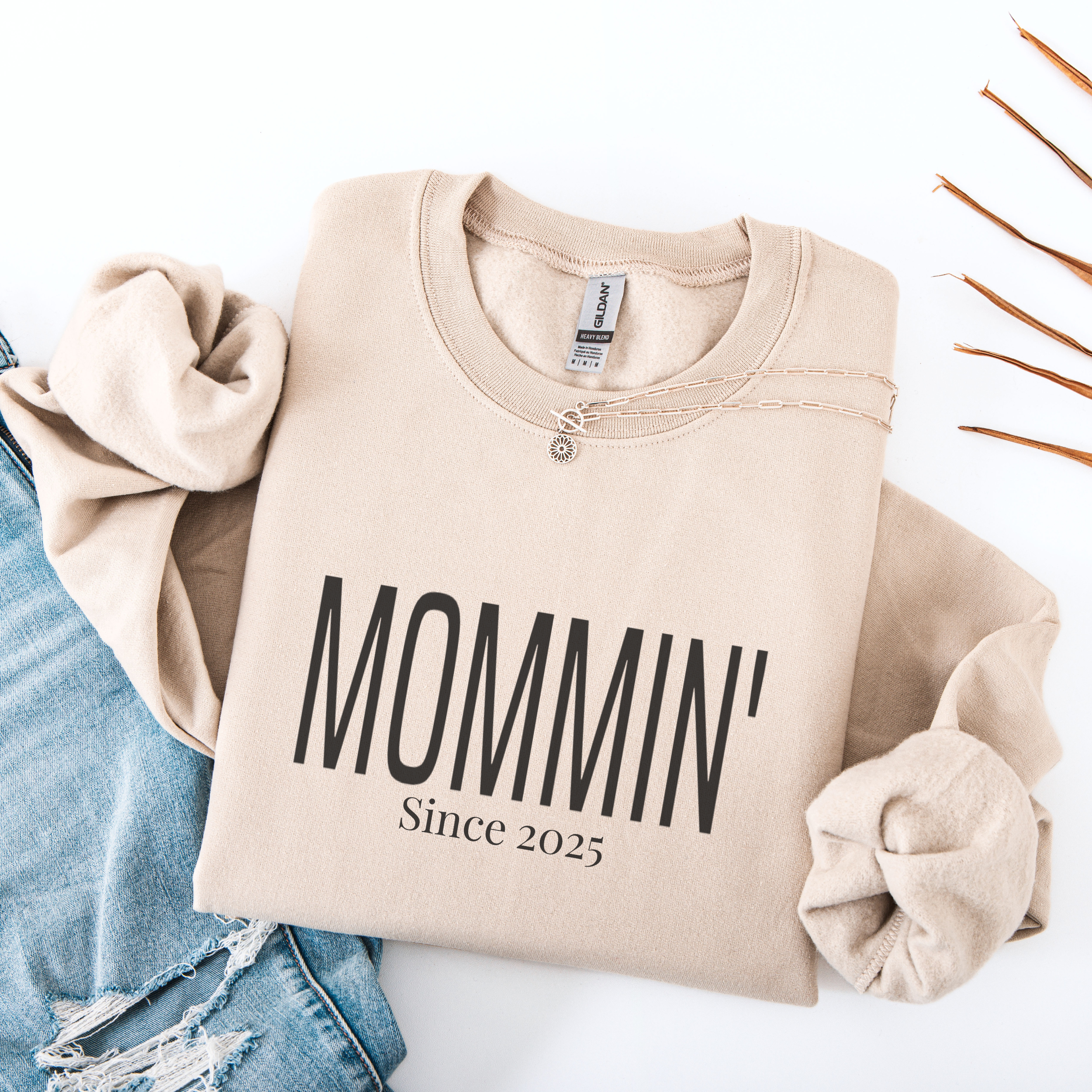 Personalized MOMMIN' Sweatshirt