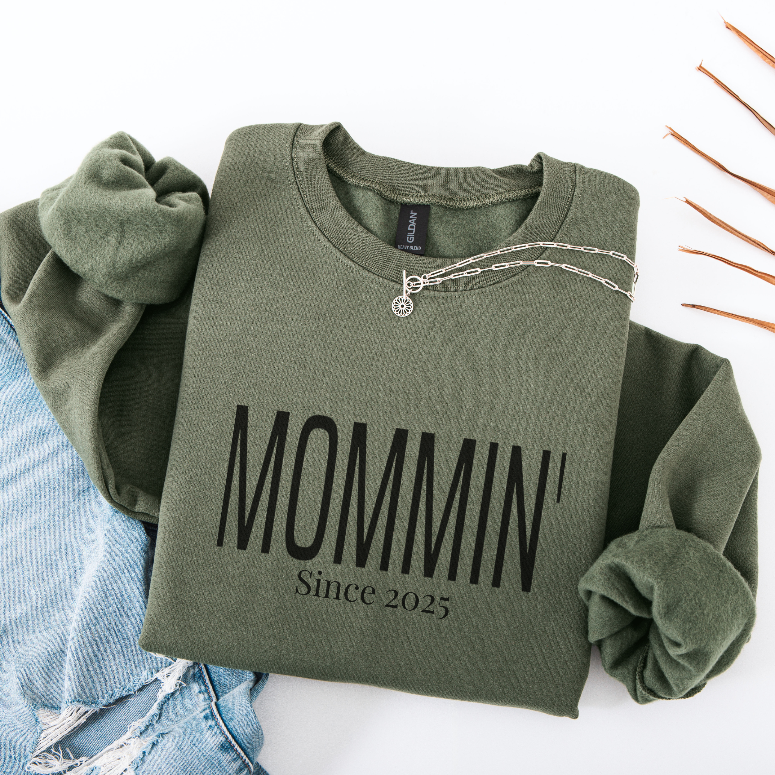 Personalized MOMMIN' Sweatshirt