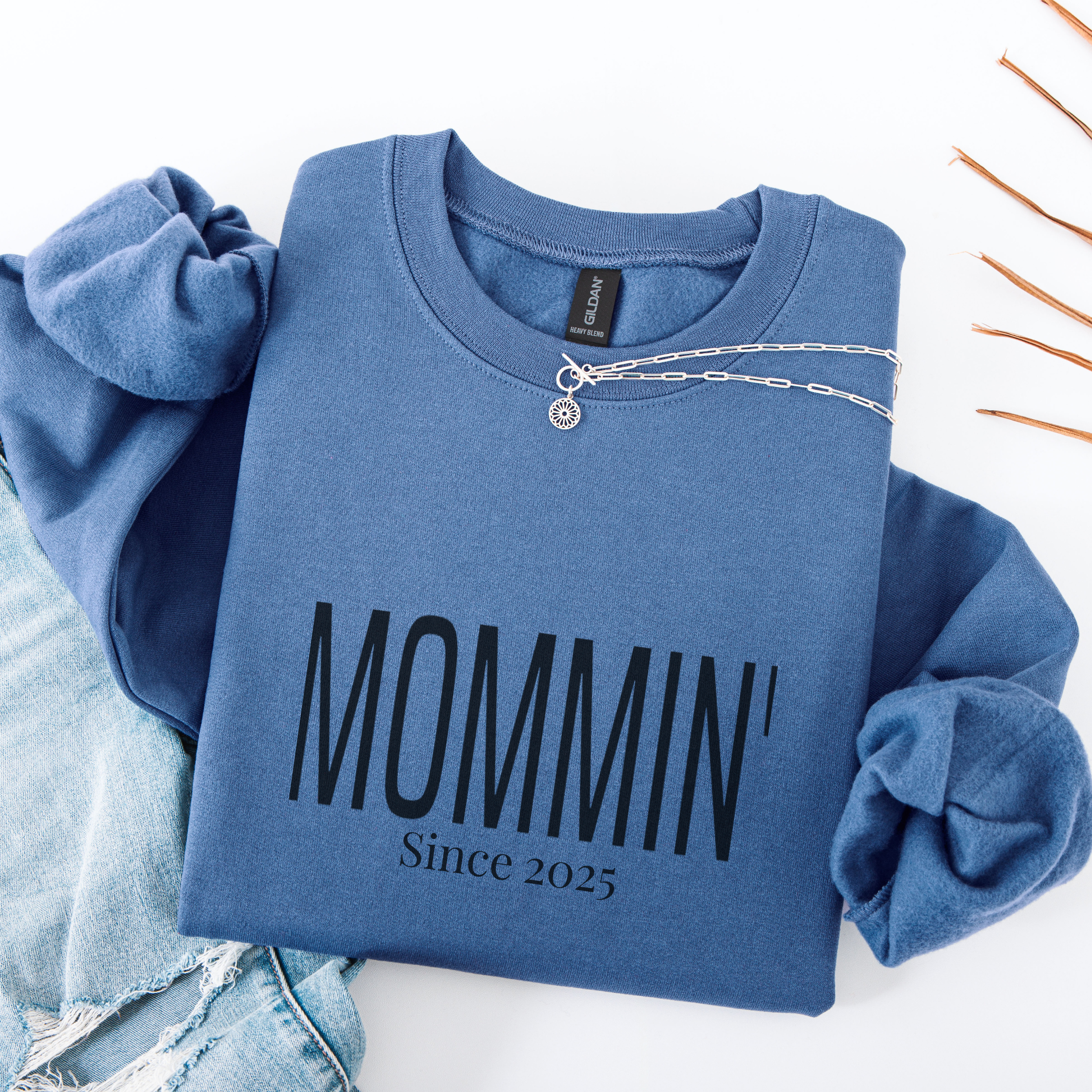 Personalized MOMMIN' Sweatshirt